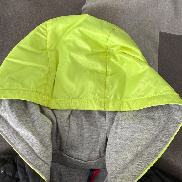 Moncler Jacket size 18/24 months - Picture 2 of 4